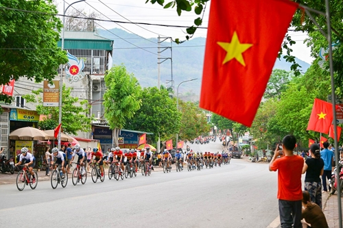 Chặng 4 Cuộc đua xe đạp về Điện Biên Phủ: Phán quyết thứ hạng chung cuộc